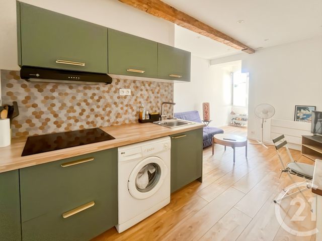 Afficher la photo en grand Appartement à vendre - 2 pièces - 28.0 m2 - BANDOL - 83 - PROVENCE-ALPES-COTE-D-AZUR - Century 21 Immobilière Charlemagne