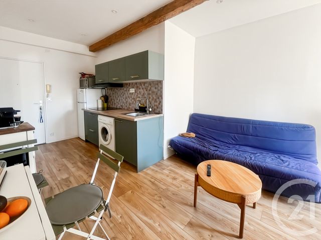 Afficher la photo en grand Appartement à vendre - 2 pièces - 28.0 m2 - BANDOL - 83 - PROVENCE-ALPES-COTE-D-AZUR - Century 21 Immobilière Charlemagne