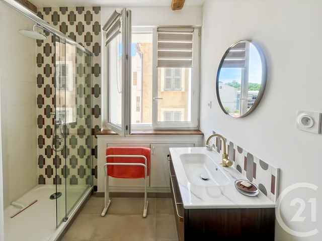 Afficher la photo en grand Appartement à vendre - 2 pièces - 28.0 m2 - BANDOL - 83 - PROVENCE-ALPES-COTE-D-AZUR - Century 21 Immobilière Charlemagne