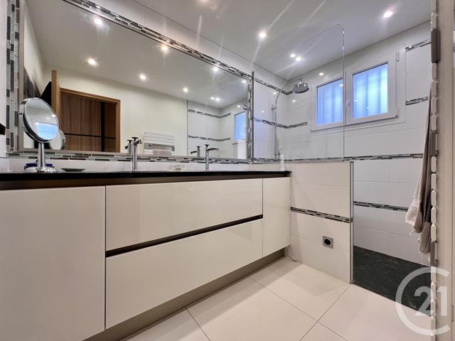 maison à vendre - 6 pièces - 160.0 m2 - BANDOL - 83 - PROVENCE-ALPES-COTE-D-AZUR - Century 21 Immobilière Charlemagne