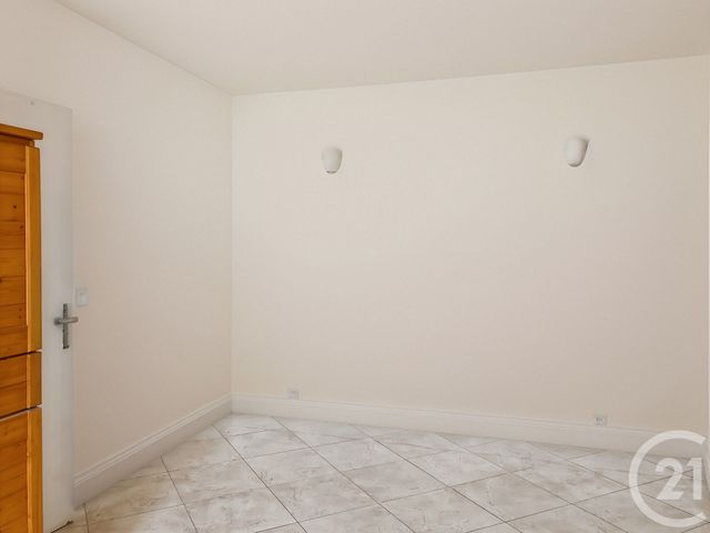 Appartement à vendre - 2 pièces - 40.08 m2 - TOULON - 83 - PROVENCE-ALPES-COTE-D-AZUR - Century 21 Immobilière Charlemagne