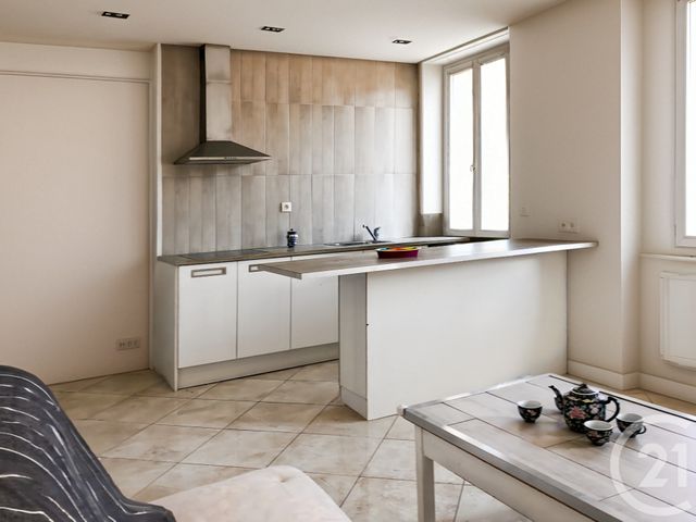 Appartement à vendre - 2 pièces - 40.08 m2 - TOULON - 83 - PROVENCE-ALPES-COTE-D-AZUR - Century 21 Immobilière Charlemagne