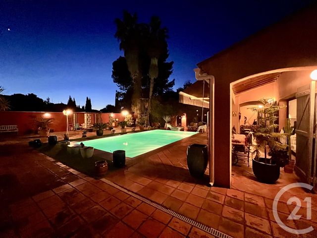 Afficher la photo en grand maison à vendre - 6 pièces - 220.0 m2 - LE BEAUSSET - 83 - PROVENCE-ALPES-COTE-D-AZUR - Century 21 Immobilière Charlemagne