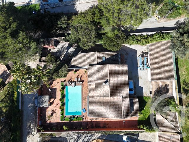 Afficher la photo en grand maison à vendre - 6 pièces - 220.0 m2 - LE BEAUSSET - 83 - PROVENCE-ALPES-COTE-D-AZUR - Century 21 Immobilière Charlemagne