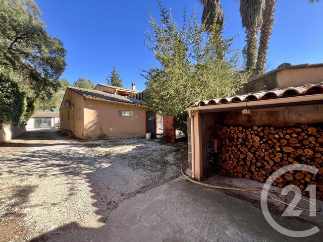 Afficher la photo en grand maison à vendre - 6 pièces - 220.0 m2 - LE BEAUSSET - 83 - PROVENCE-ALPES-COTE-D-AZUR - Century 21 Immobilière Charlemagne