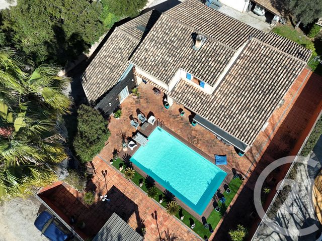 Afficher la photo en grand maison à vendre - 6 pièces - 220.0 m2 - LE BEAUSSET - 83 - PROVENCE-ALPES-COTE-D-AZUR - Century 21 Immobilière Charlemagne