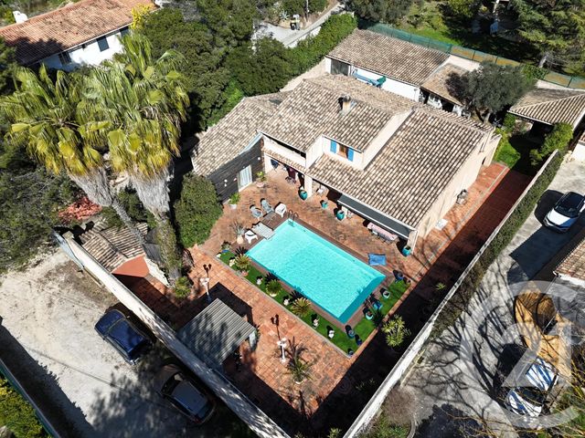 Afficher la photo en grand maison à vendre - 6 pièces - 220.0 m2 - LE BEAUSSET - 83 - PROVENCE-ALPES-COTE-D-AZUR - Century 21 Immobilière Charlemagne