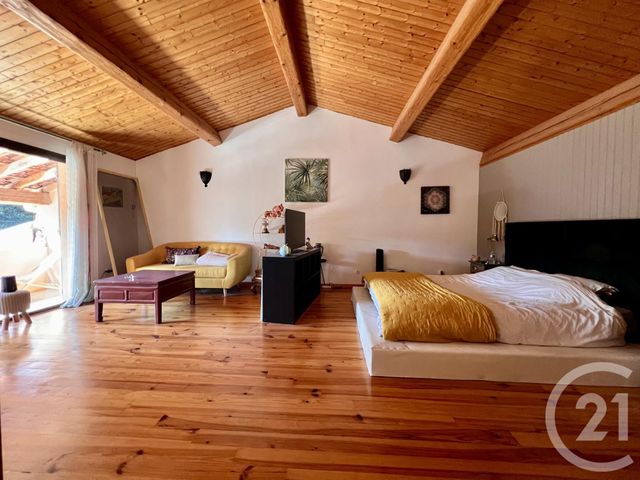 Afficher la photo en grand maison à vendre - 6 pièces - 220.0 m2 - LE BEAUSSET - 83 - PROVENCE-ALPES-COTE-D-AZUR - Century 21 Immobilière Charlemagne