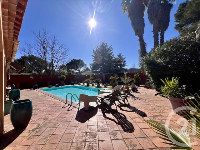 Afficher la photo en grand maison à vendre - 6 pièces - 220.0 m2 - LE BEAUSSET - 83 - PROVENCE-ALPES-COTE-D-AZUR - Century 21 Immobilière Charlemagne