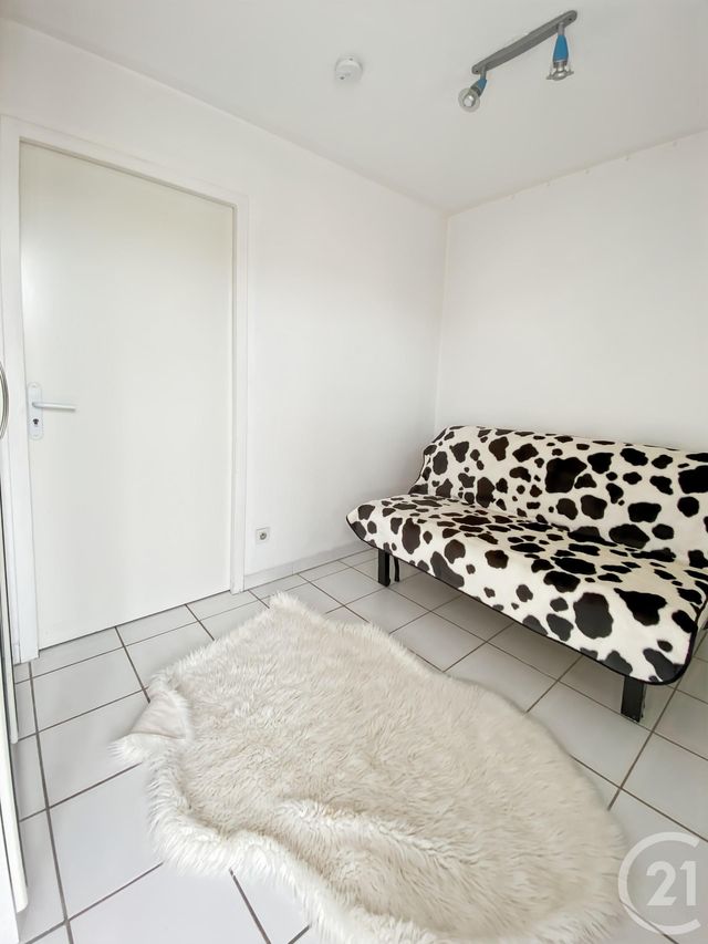 Appartement T1 à vendre - 2 pièces - 31.55 m2 - BANDOL - 83 - PROVENCE-ALPES-COTE-D-AZUR - Century 21 Immobilière Charlemagne