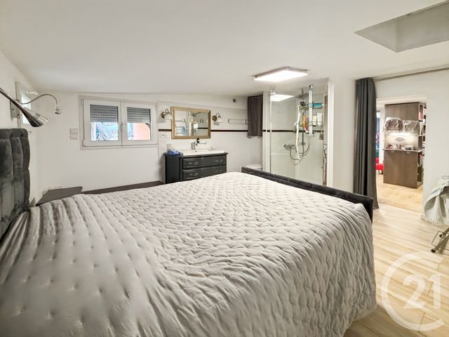 maison à vendre - 6 pièces - 232.7 m2 - SANARY SUR MER - 83 - PROVENCE-ALPES-COTE-D-AZUR - Century 21 Immobilière Charlemagne