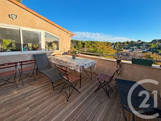 maison à vendre - 6 pièces - 232.7 m2 - SANARY SUR MER - 83 - PROVENCE-ALPES-COTE-D-AZUR - Century 21 Immobilière Charlemagne