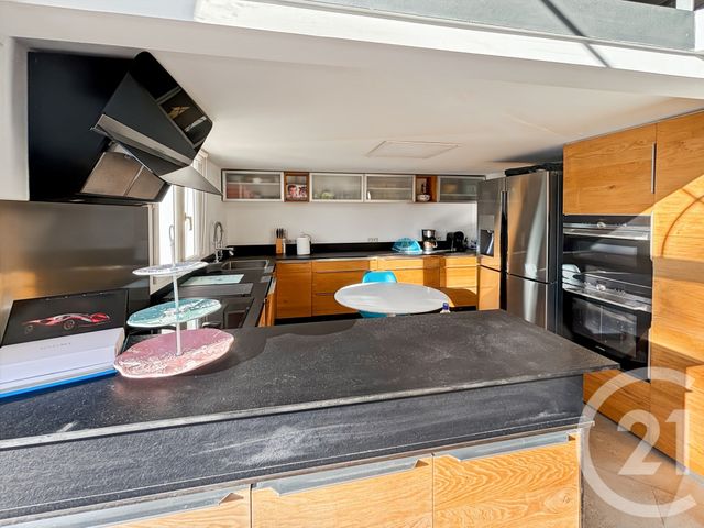 maison à vendre - 6 pièces - 232.7 m2 - SANARY SUR MER - 83 - PROVENCE-ALPES-COTE-D-AZUR - Century 21 Immobilière Charlemagne