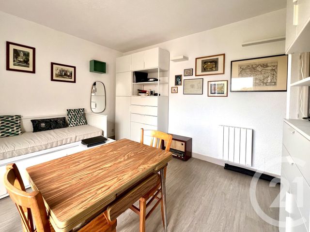 Appartement Studio à vendre - 1 pièce - 20.0 m2 - BANDOL - 83 - PROVENCE-ALPES-COTE-D-AZUR - Century 21 Immobilière Charlemagne