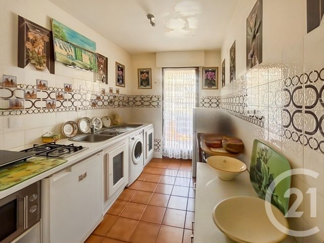 Appartement F2 à vendre - 2 pièces - 49.0 m2 - BANDOL - 83 - PROVENCE-ALPES-COTE-D-AZUR - Century 21 Immobilière Charlemagne