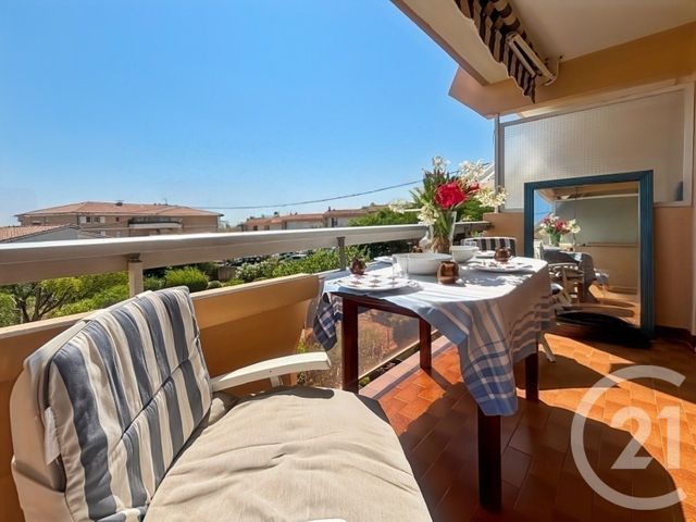 Appartement F2 à vendre - 2 pièces - 49.0 m2 - BANDOL - 83 - PROVENCE-ALPES-COTE-D-AZUR - Century 21 Immobilière Charlemagne