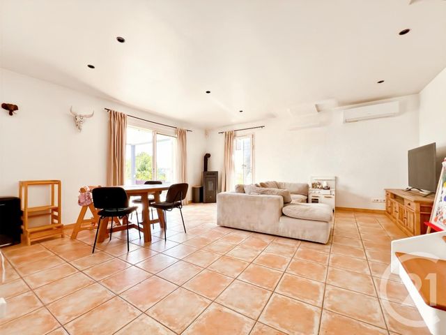 Afficher la photo en grand maison à vendre - 5 pièces - 130.0 m2 - LA CADIERE D AZUR - 83 - PROVENCE-ALPES-COTE-D-AZUR - Century 21 Immobilière Charlemagne