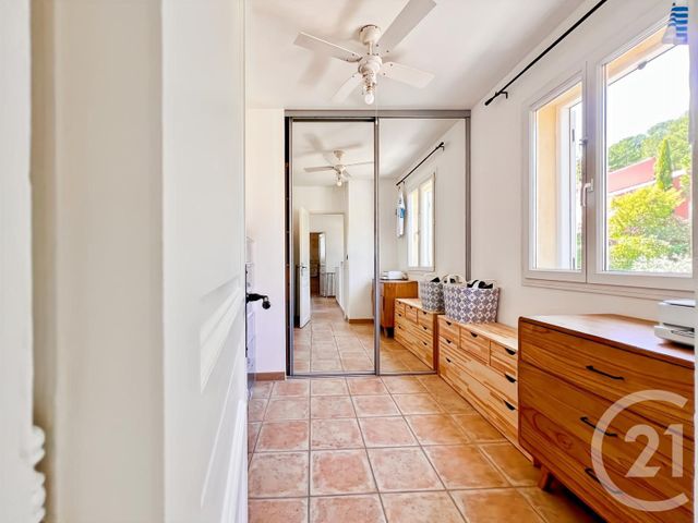 Afficher la photo en grand maison à vendre - 5 pièces - 130.0 m2 - LA CADIERE D AZUR - 83 - PROVENCE-ALPES-COTE-D-AZUR - Century 21 Immobilière Charlemagne