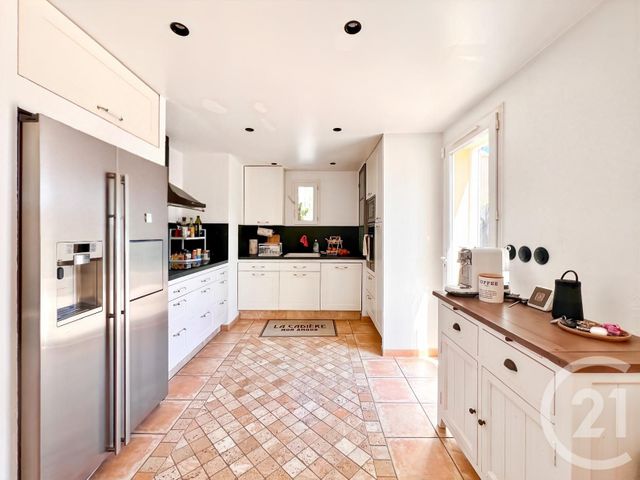 Afficher la photo en grand maison à vendre - 5 pièces - 130.0 m2 - LA CADIERE D AZUR - 83 - PROVENCE-ALPES-COTE-D-AZUR - Century 21 Immobilière Charlemagne