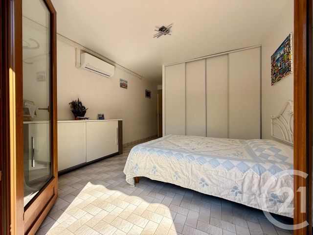 Afficher la photo en grand Appartement T2 à vendre - 2 pièces - 50.0 m2 - BANDOL - 83 - PROVENCE-ALPES-COTE-D-AZUR - Century 21 Immobilière Charlemagne