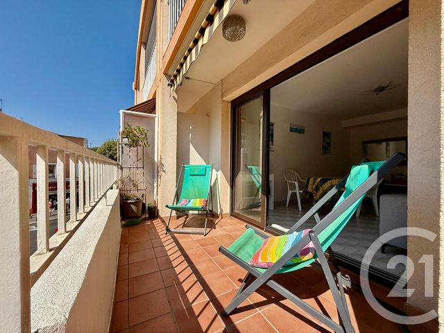 Afficher la photo en grand Appartement T2 à vendre - 2 pièces - 50.0 m2 - BANDOL - 83 - PROVENCE-ALPES-COTE-D-AZUR - Century 21 Immobilière Charlemagne