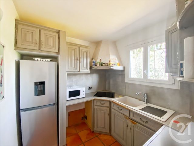 Appartement Triplex à vendre - 4 pièces - 84.94 m2 - BANDOL - 83 - PROVENCE-ALPES-COTE-D-AZUR - Century 21 Immobilière Charlemagne