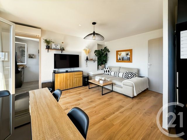 Appartement T3 à vendre - 3 pièces - 51.22 m2 - MARSEILLE - 13010 - PROVENCE-ALPES-COTE-D-AZUR - Century 21 Immobilière Charlemagne
