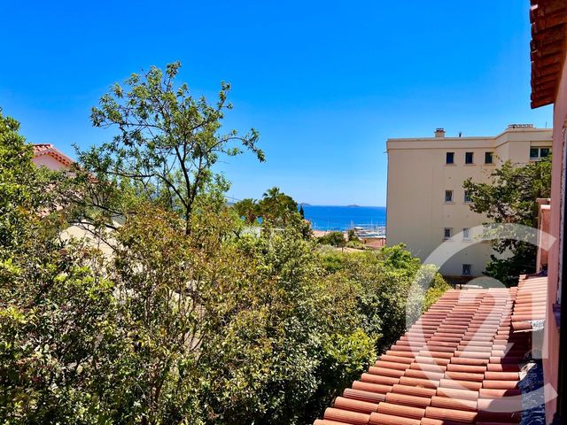 Afficher la photo en grand maison à vendre - 6 pièces - 125.0 m2 - BANDOL - 83 - PROVENCE-ALPES-COTE-D-AZUR - Century 21 Immobilière Charlemagne