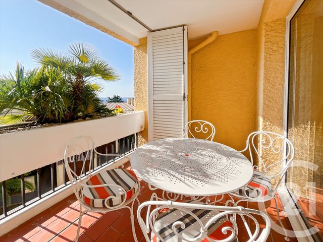 Appartement T3 à vendre - 3 pièces - 77.0 m2 - CASSIS - 13 - PROVENCE-ALPES-COTE-D-AZUR - Century 21 Immobilière Charlemagne