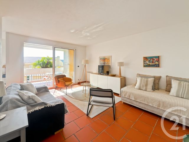 Appartement T3 à vendre - 3 pièces - 77.0 m2 - CASSIS - 13 - PROVENCE-ALPES-COTE-D-AZUR - Century 21 Immobilière Charlemagne