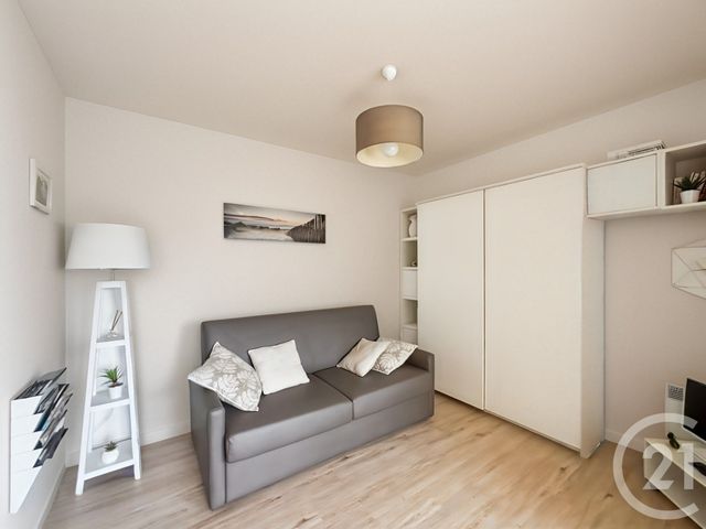 Afficher la photo en grand Appartement Studio à vendre - 1 pièce - 22.46 m2 - BANDOL - 83 - PROVENCE-ALPES-COTE-D-AZUR - Century 21 Immobilière Charlemagne