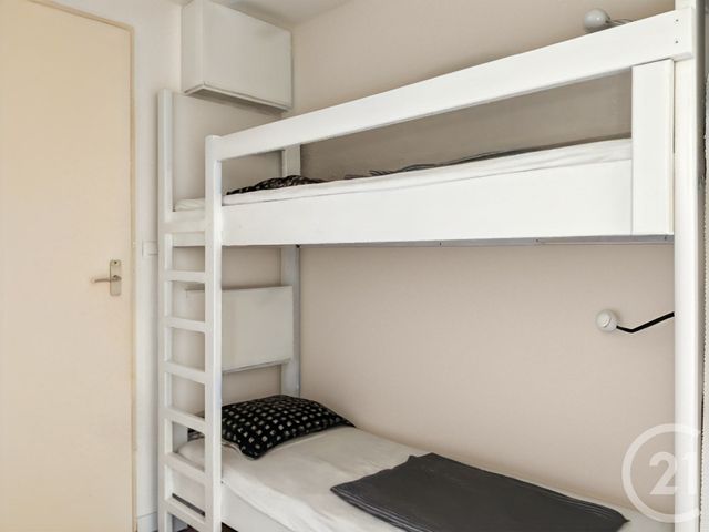 Afficher la photo en grand Appartement Studio à vendre - 1 pièce - 22.46 m2 - BANDOL - 83 - PROVENCE-ALPES-COTE-D-AZUR - Century 21 Immobilière Charlemagne