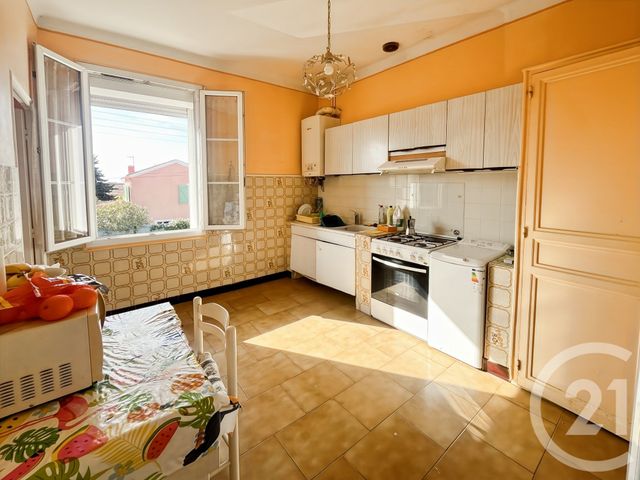 Appartement T3 à vendre - 3 pièces - 100.0 m2 - BANDOL - 83 - PROVENCE-ALPES-COTE-D-AZUR - Century 21 Immobilière Charlemagne