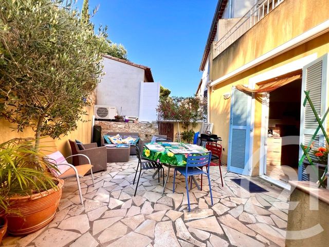 Appartement T3 à vendre - 3 pièces - 50.0 m2 - BANDOL - 83 - PROVENCE-ALPES-COTE-D-AZUR - Century 21 Immobilière Charlemagne