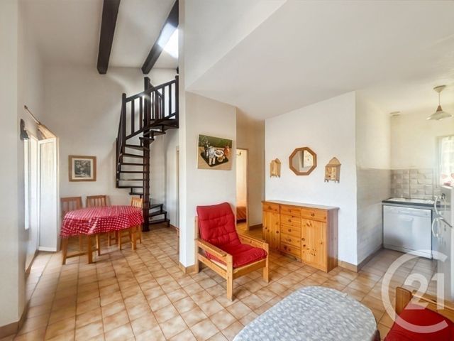 Appartement T3 à vendre - 3 pièces - 40.92 m2 - BANDOL - 83 - PROVENCE-ALPES-COTE-D-AZUR - Century 21 Immobilière Charlemagne