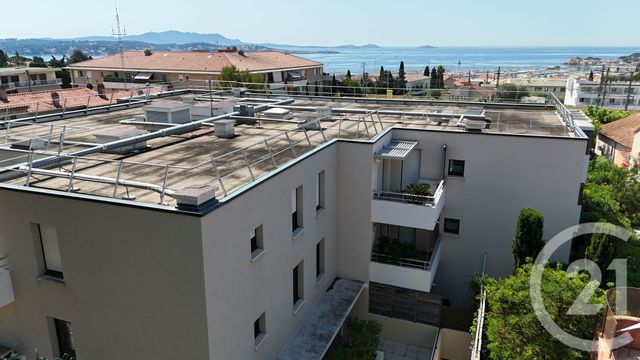 Appartement T3 à vendre - 3 pièces - 65.34 m2 - BANDOL - 83 - PROVENCE-ALPES-COTE-D-AZUR - Century 21 Immobilière Charlemagne