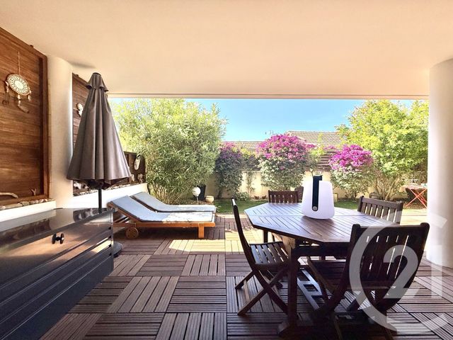 Appartement T3 à vendre - 3 pièces - 65.34 m2 - BANDOL - 83 - PROVENCE-ALPES-COTE-D-AZUR - Century 21 Immobilière Charlemagne