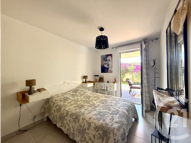 Appartement T3 à vendre - 3 pièces - 65.34 m2 - BANDOL - 83 - PROVENCE-ALPES-COTE-D-AZUR - Century 21 Immobilière Charlemagne