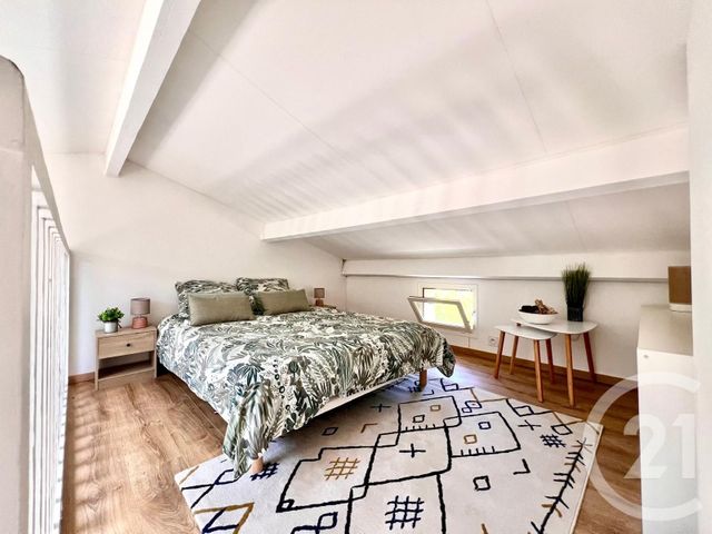 Appartement T2 à vendre - 2 pièces - 33.0 m2 - BANDOL - 83 - PROVENCE-ALPES-COTE-D-AZUR - Century 21 Immobilière Charlemagne