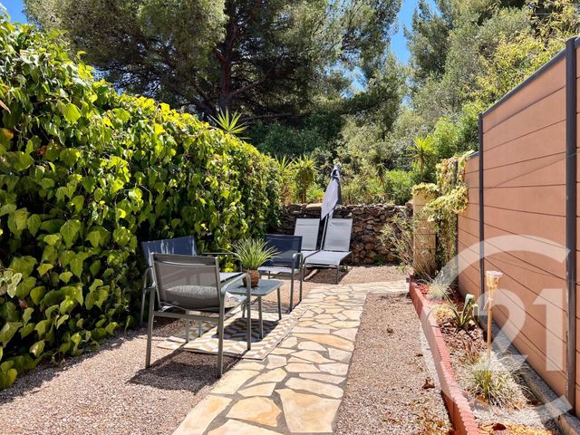 Appartement T2 à vendre - 2 pièces - 33.0 m2 - BANDOL - 83 - PROVENCE-ALPES-COTE-D-AZUR - Century 21 Immobilière Charlemagne