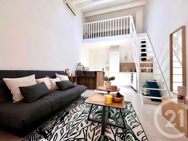 Appartement T2 à vendre - 2 pièces - 33.0 m2 - BANDOL - 83 - PROVENCE-ALPES-COTE-D-AZUR - Century 21 Immobilière Charlemagne