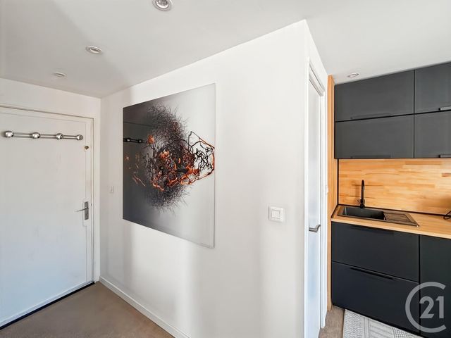 Appartement à vendre - 2 pièces - 33.52 m2 - BANDOL - 83 - PROVENCE-ALPES-COTE-D-AZUR - Century 21 Immobilière Charlemagne