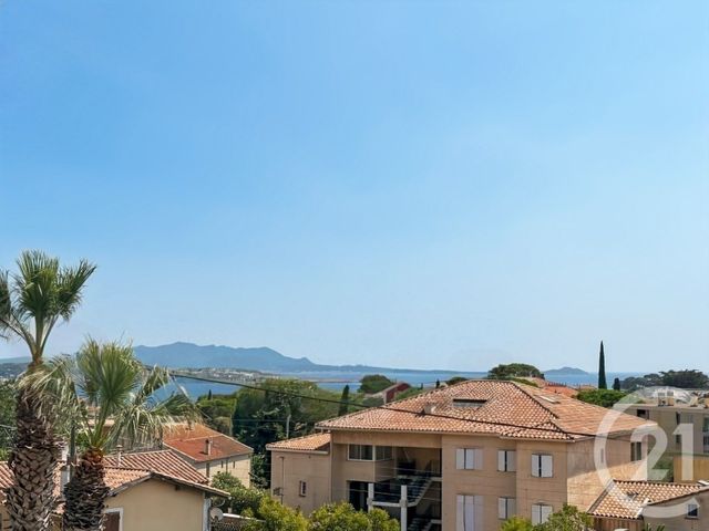 Appartement à vendre - 2 pièces - 44.05 m2 - BANDOL - 83 - PROVENCE-ALPES-COTE-D-AZUR - Century 21 Immobilière Charlemagne
