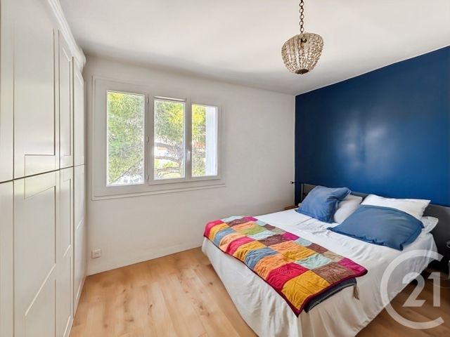 Appartement à vendre - 2 pièces - 44.05 m2 - BANDOL - 83 - PROVENCE-ALPES-COTE-D-AZUR - Century 21 Immobilière Charlemagne