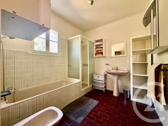 maison à vendre - 4 pièces - 115.3 m2 - LE BEAUSSET - 83 - PROVENCE-ALPES-COTE-D-AZUR - Century 21 Immobilière Charlemagne