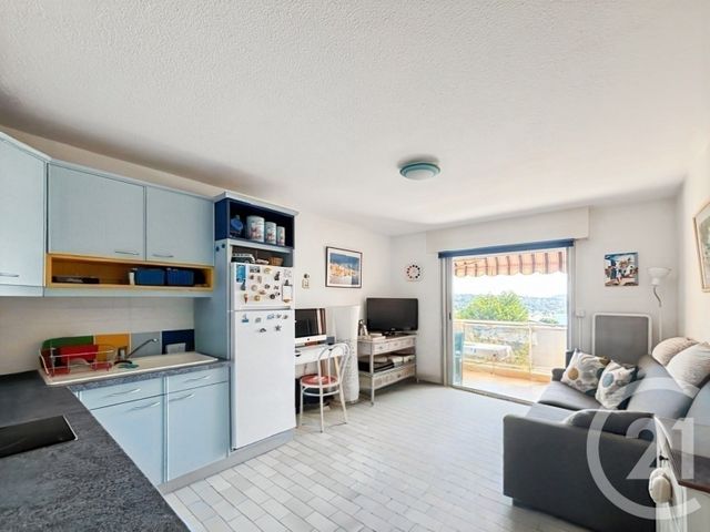 Appartement T2 à vendre - 2 pièces - 29.16 m2 - BANDOL - 83 - PROVENCE-ALPES-COTE-D-AZUR - Century 21 Immobilière Charlemagne