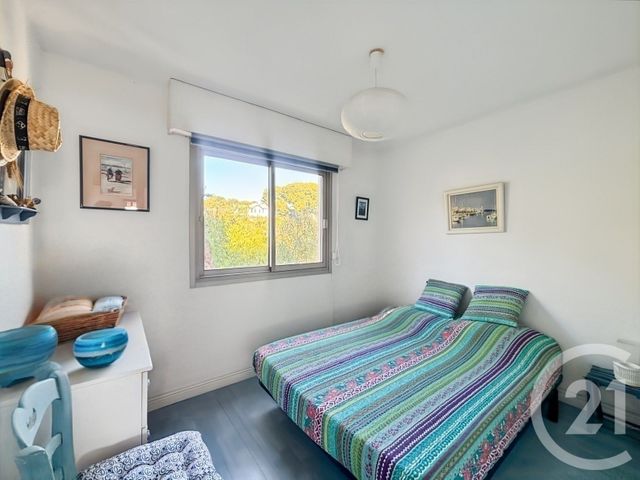 Appartement T2 à vendre - 2 pièces - 29.16 m2 - BANDOL - 83 - PROVENCE-ALPES-COTE-D-AZUR - Century 21 Immobilière Charlemagne
