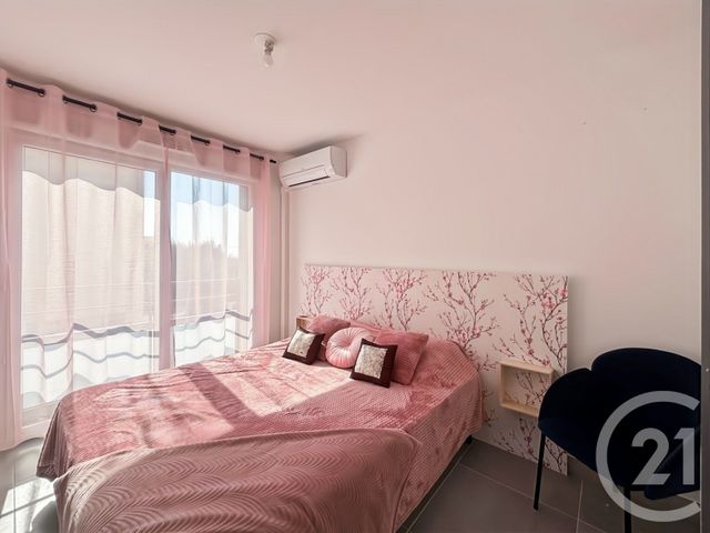 Appartement T5 à vendre - 5 pièces - 110.68 m2 - BANDOL - 83 - PROVENCE-ALPES-COTE-D-AZUR - Century 21 Immobilière Charlemagne