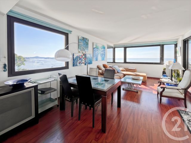 Appartement F3 à vendre - 3 pièces - 98.0 m2 - BANDOL - 83 - PROVENCE-ALPES-COTE-D-AZUR - Century 21 Immobilière Charlemagne