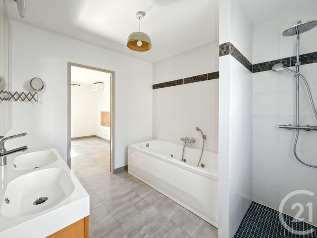 maison à vendre - 6 pièces - 149.85 m2 - BANDOL - 83 - PROVENCE-ALPES-COTE-D-AZUR - Century 21 Immobilière Charlemagne